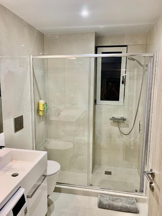 Fab New Flat In Central Athens W/ Acropolis Views Ngoại thất bức ảnh