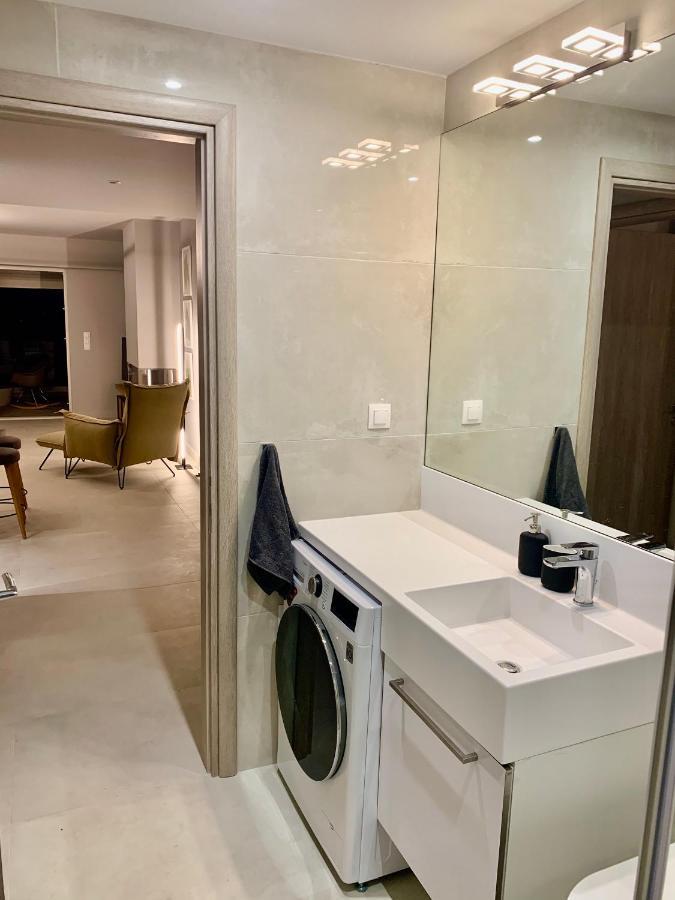 Fab New Flat In Central Athens W/ Acropolis Views Ngoại thất bức ảnh